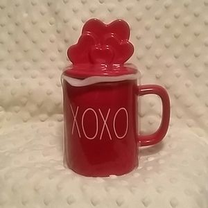Rae Dunn Valentines Mugs with topper XOXO